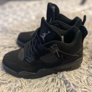 Air Jordan 4 black cat